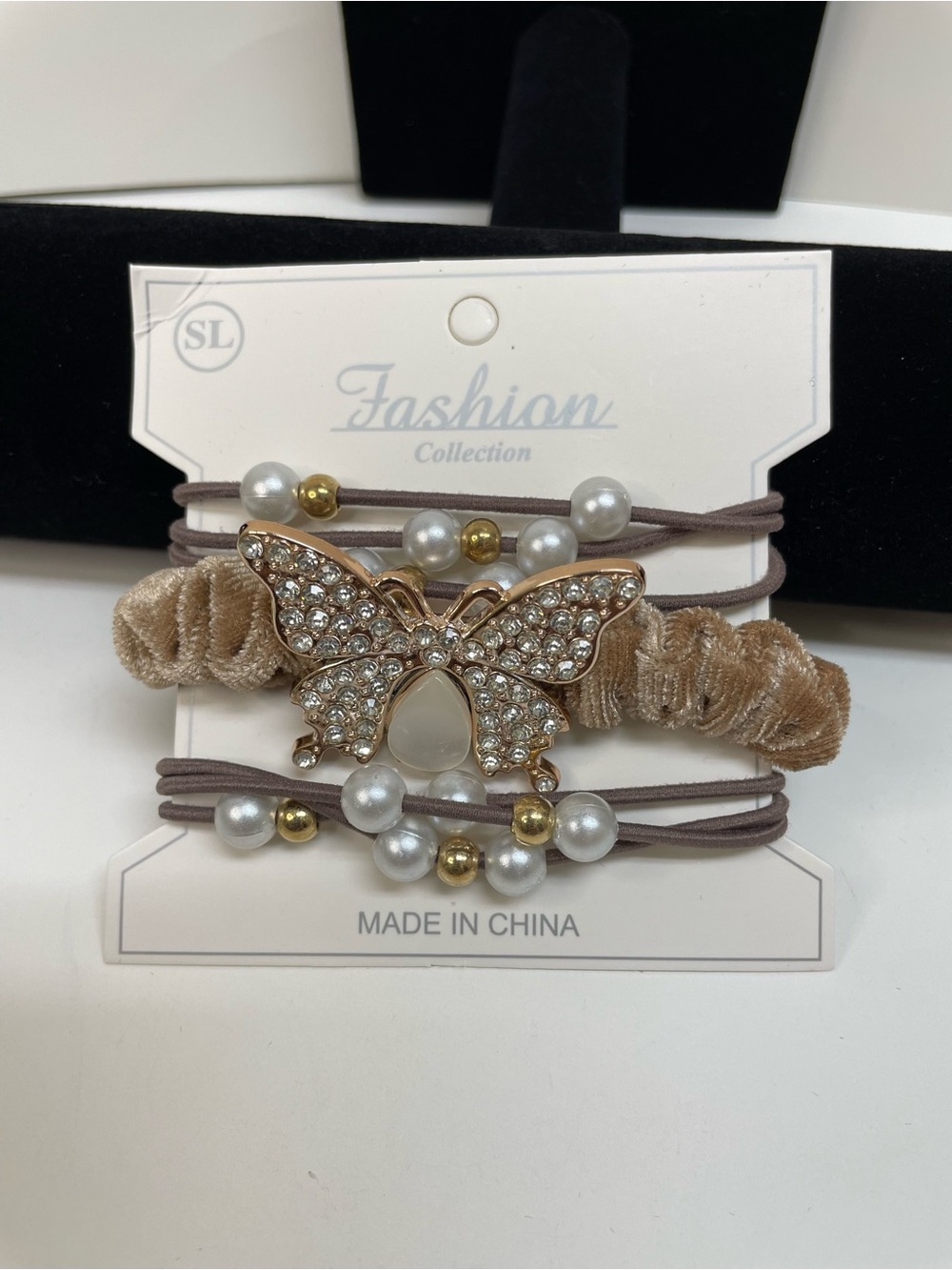 Beige Velvet Butterfly Pearl Hair Tie Set NWT